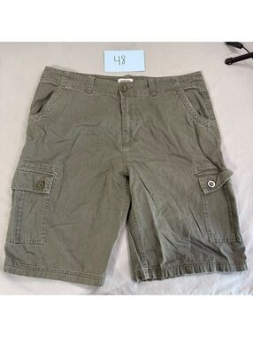 OTB Men's Olive Green Cargo Shorts Size 38